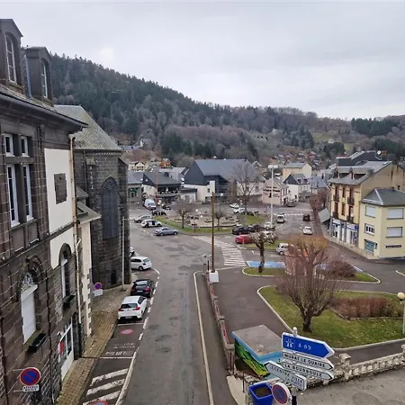 F3 De 50m² Au Coeur De Mont-dore Avec 2 Chambres, Cuisine Equipee Et 2 Salles D'eau - Fr-1-415-145 Apartment Le Mont-Dore