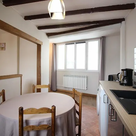 Apartment F3 De 50m² Au Coeur De Mont-dore Avec 2 Chambres, Cuisine Equipee Et 2 Salles D'eau - Fr-1-415-145 *